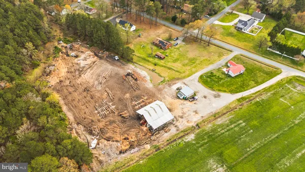 a view of an outdoor space