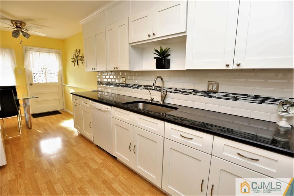 4 Constable Road Kendall Park, NJ 08824 - Photo 11 of 25 Gallery Image 11