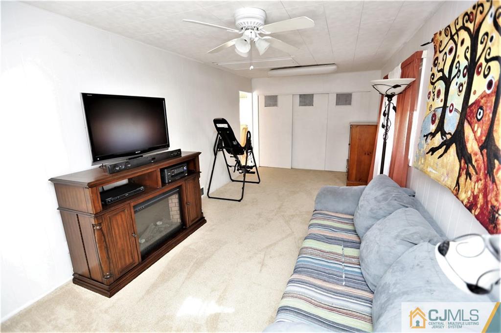 4 Constable Road Kendall Park, NJ 08824 - Photo 16 of 25 Gallery Image 16