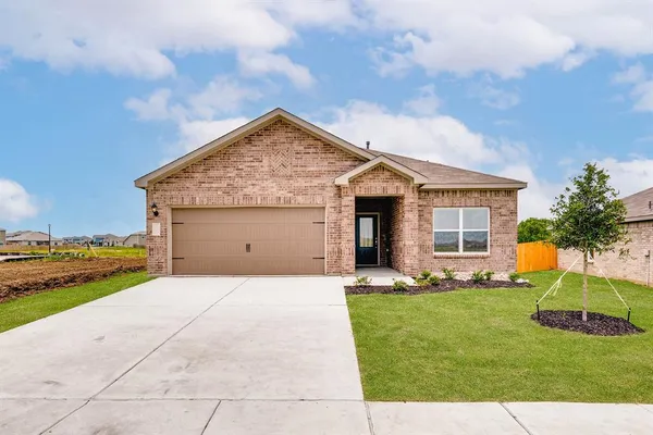 $2,210 | 418 Watson Court, Venus, TX 76084