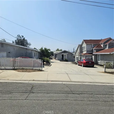 $3,000 | 4393 Tyler Street, Unit B, Riverside, CA 92503