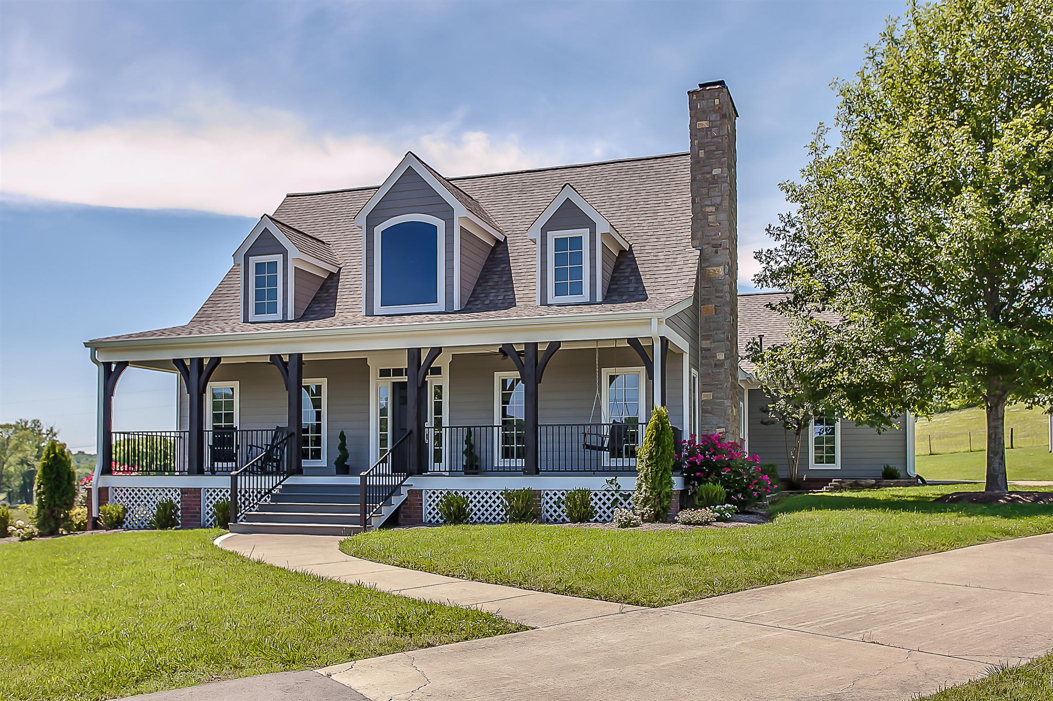 6664 Cross Keys Road College Grove, TN 37046 - Photo 26 of 29 Separate Guest House on the property with approx. 2,000 sq. ft. (3BRs, 2.5BAs). Completely renovated!!