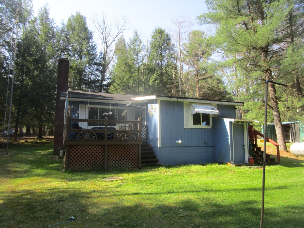 180 Pinetree Road Vowinckel, PA 16260 - Photo 4 of 17 a view of a backyard