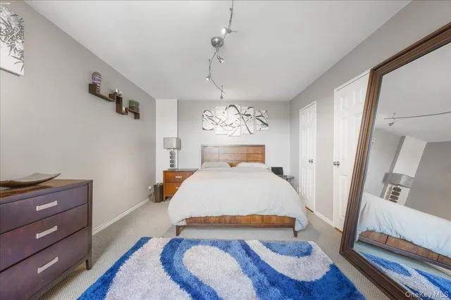 $259,000 | 4315 Webster Avenue, Unit 5E | Woodlawn Heights