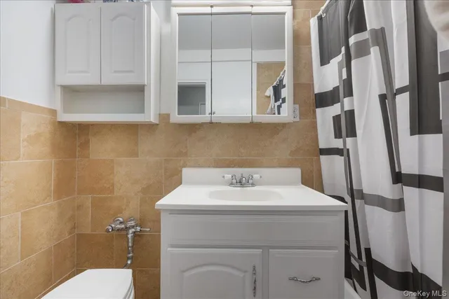 $259,000 | 4315 Webster Avenue, Unit 5E | Woodlawn Heights