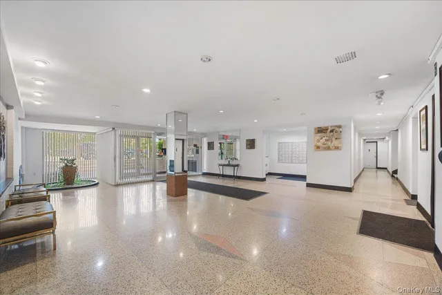 $259,000 | 4315 Webster Avenue, Unit 5E | Woodlawn Heights