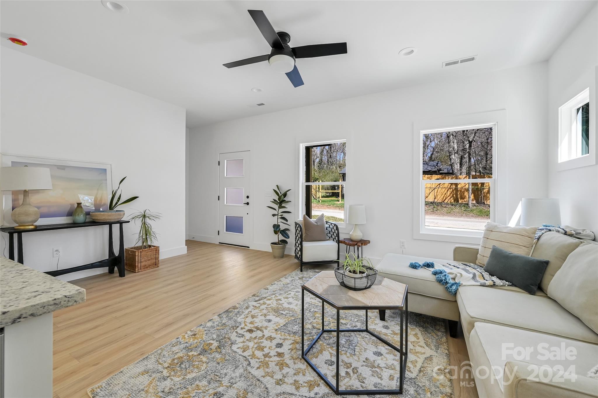 22 Cub Road, Unit 6 Asheville, NC 28806 - Photo 8 of 23 Gallery Image 8