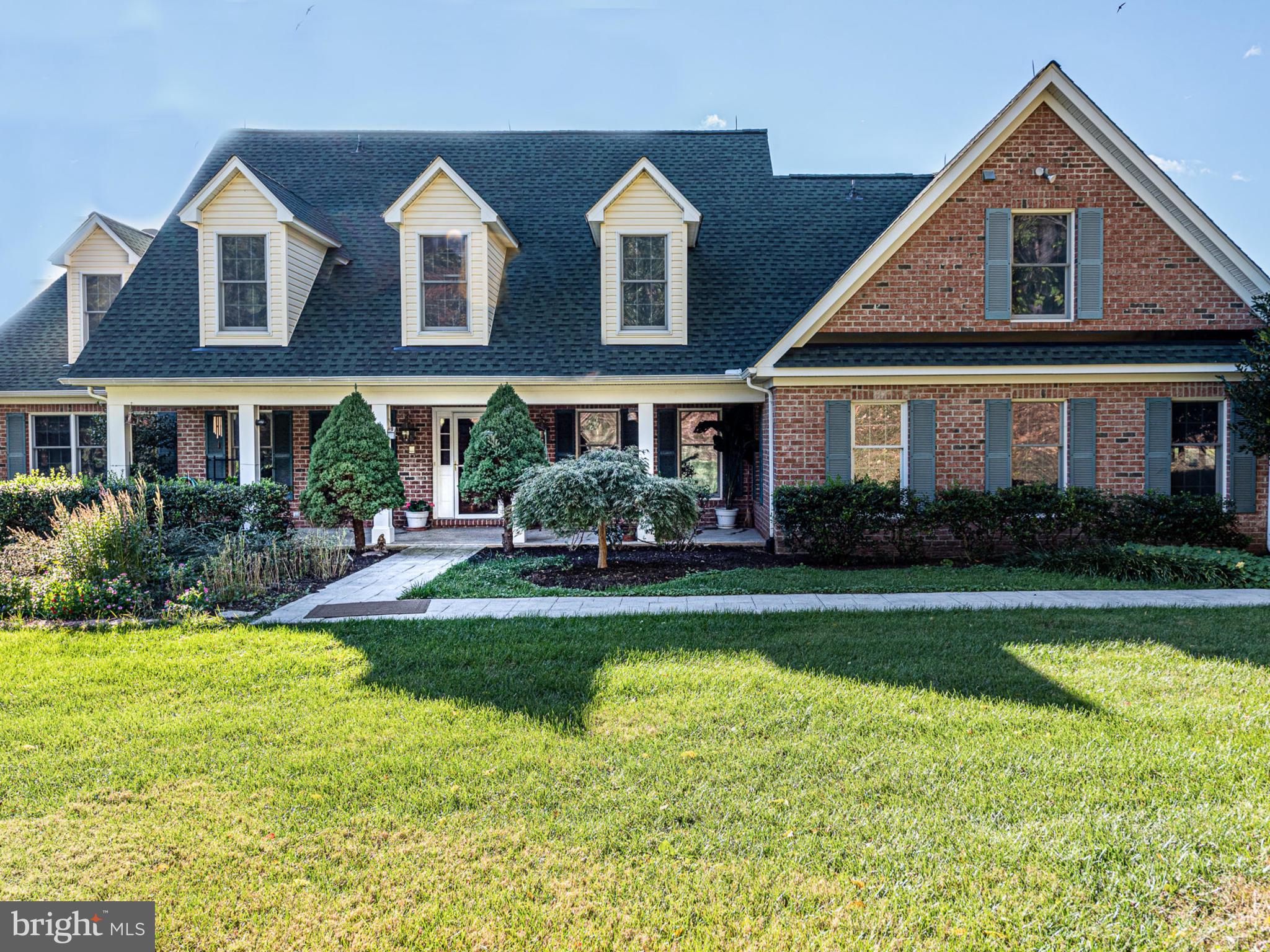 17022 Simmental Lane Round Hill, VA 20141 - Photo 2 of 48