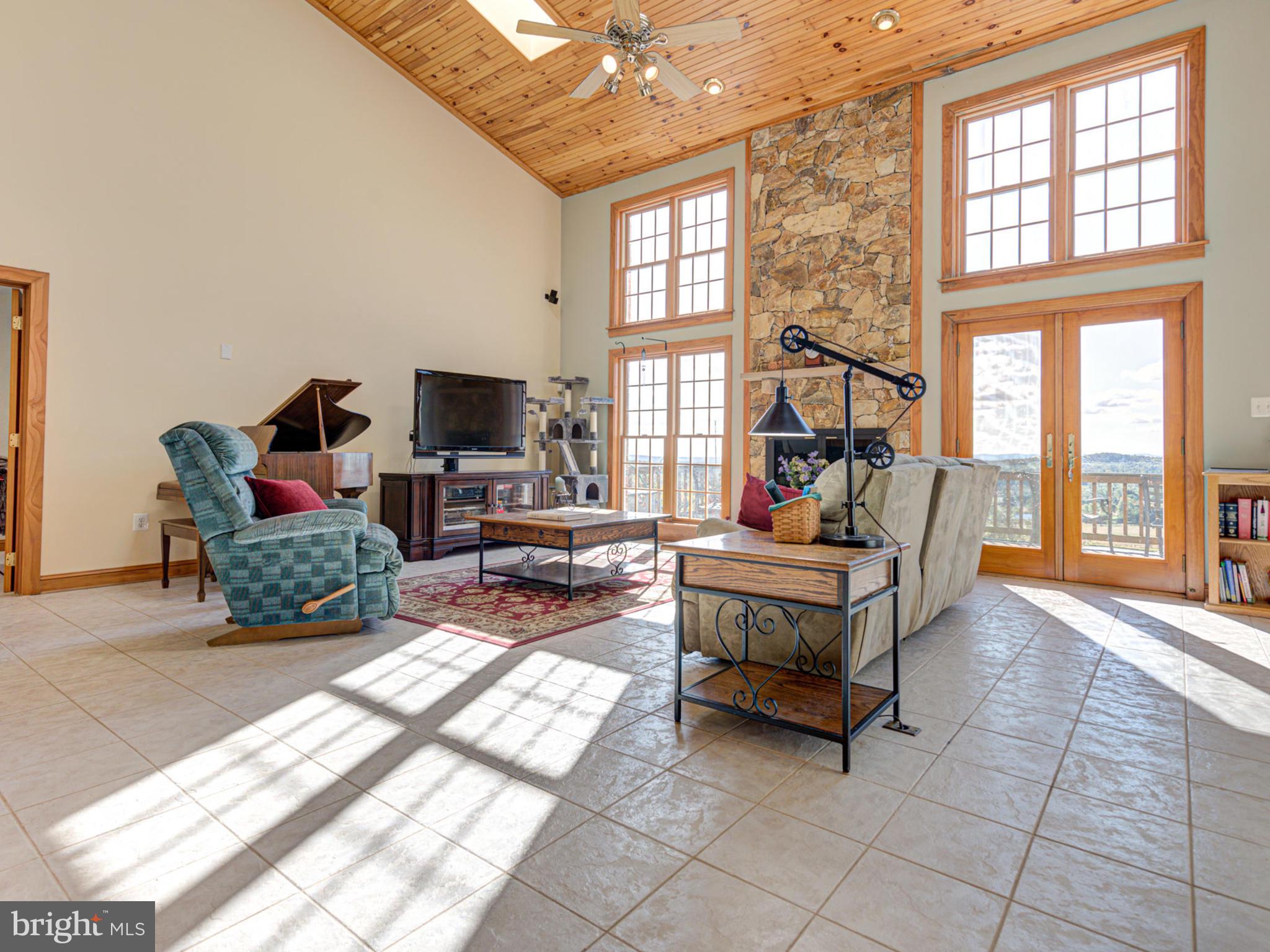 17022 Simmental Lane Round Hill, VA 20141 - Photo 4 of 48