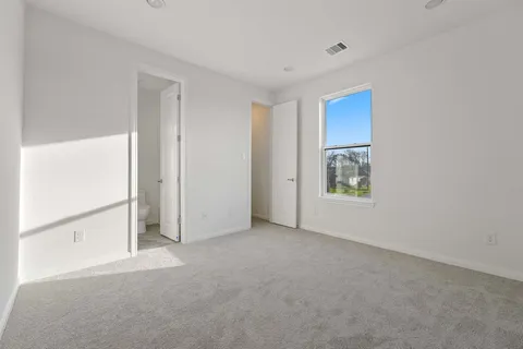 $290,000 | 102 East 44th Street, Unit C, Houston, TX 77018
