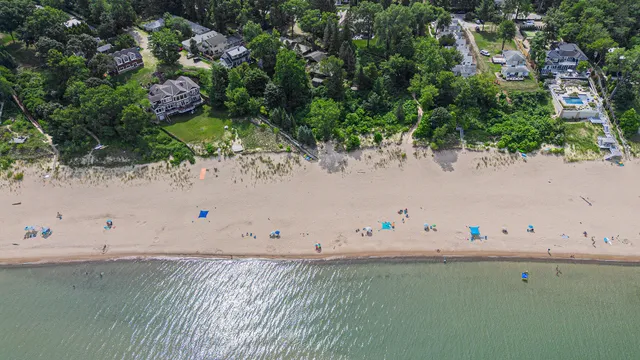 $414,000 | 15577 Victor Road, Unit 4, Union Pier, MI 49129