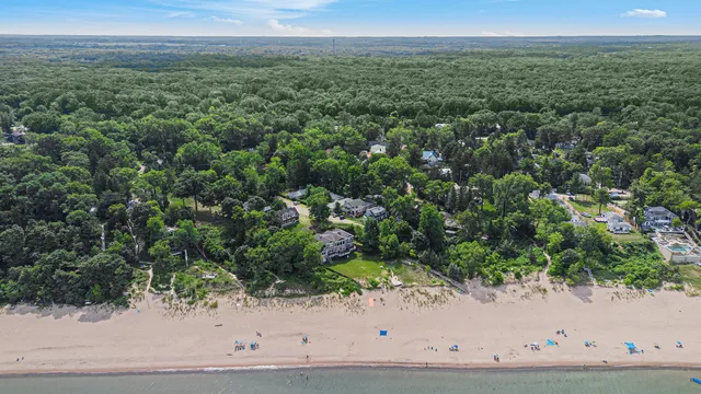 $414,000 | 15577 Victor Road, Unit 4, Union Pier, MI 49129