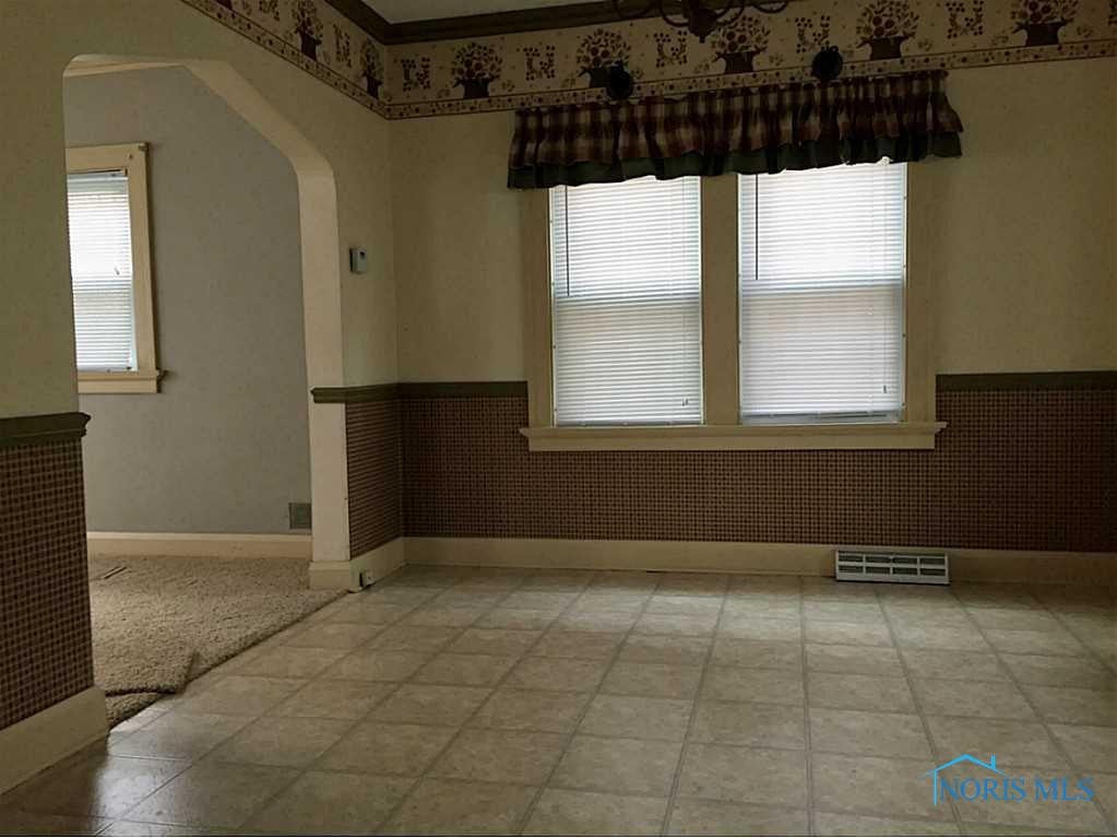 1354 Kepler Road Toledo, OH 43612 - Photo 5 of 15 Gallery Image 5