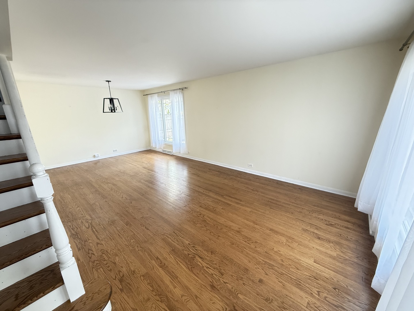 36 Washington Road, Unit 1 Lake Forest, IL 60045 - Photo 2 of 17 wooden floor in an empty room
