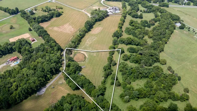 $850,000 | 9023 Possum Trot Trail, College Grove, TN 37046