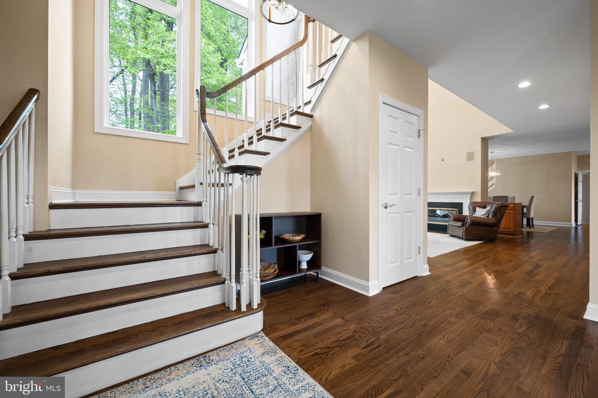 3 Primrose Lane Malvern, PA 19355 - Photo 5 of 37 Foyer