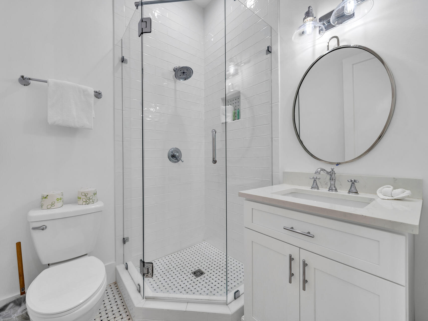 147 Silver Laurel Way Santa Rosa Beach, FL 32459 - Photo 25 of 56 Hall Bathroom