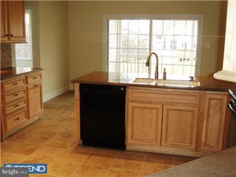 112 Ellsworth Drive Sinking Spring, PA 19608 - Photo 4 of 9