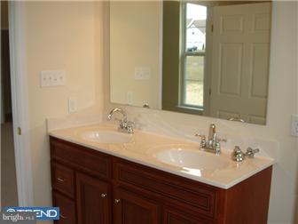 112 Ellsworth Drive Sinking Spring, PA 19608 - Photo 7 of 9