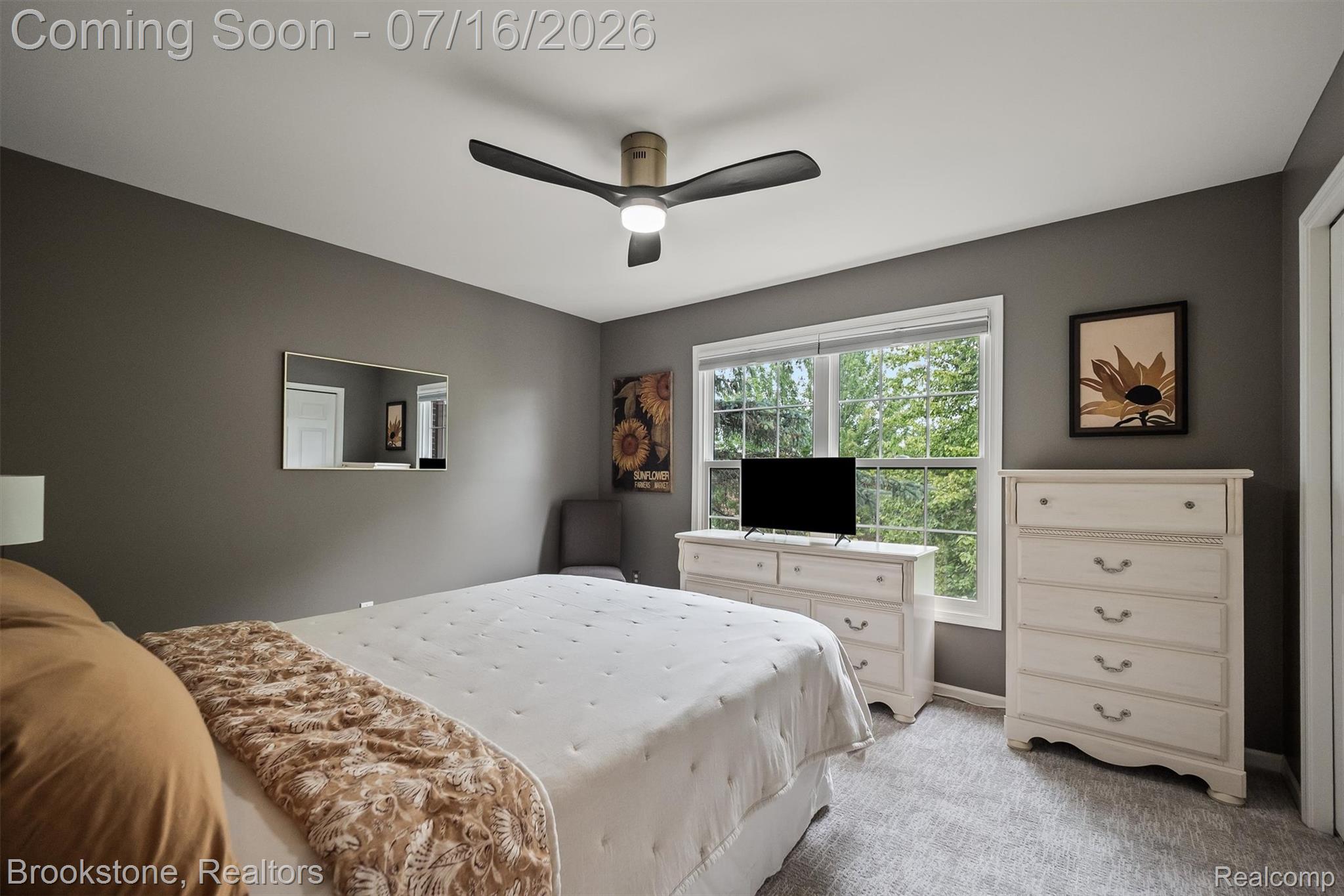 1694 Foresthill Drive Rochester, MI 48306 - Photo 33 of 55 42-Foresthill-7.jpg
