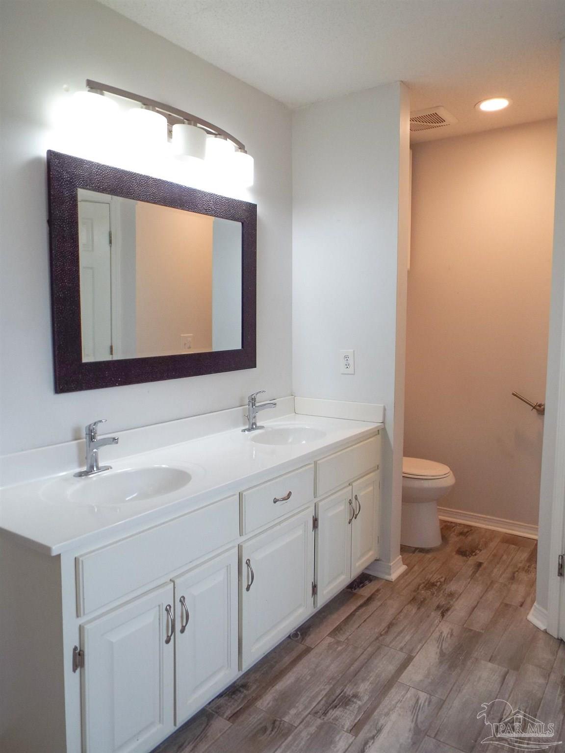 4315 Bayou Ridge Drive Pace, FL 32571 - Photo 13 of 38