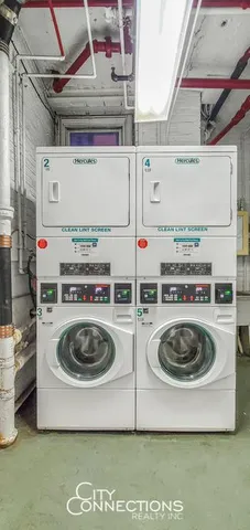 $489,000 | 223 East 50th Street, Unit 2C | Midtown East