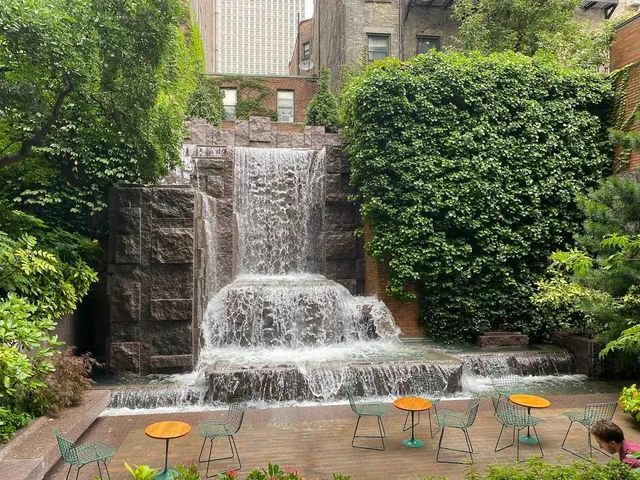 $489,000 | 223 East 50th Street, Unit 2C | Midtown East