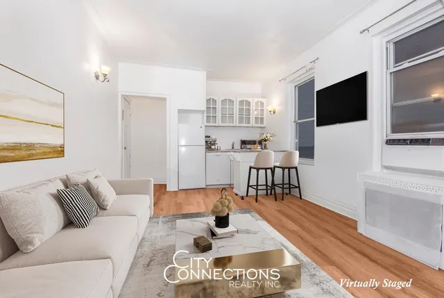 $489,000 | 223 East 50th Street, Unit 2C | Midtown East