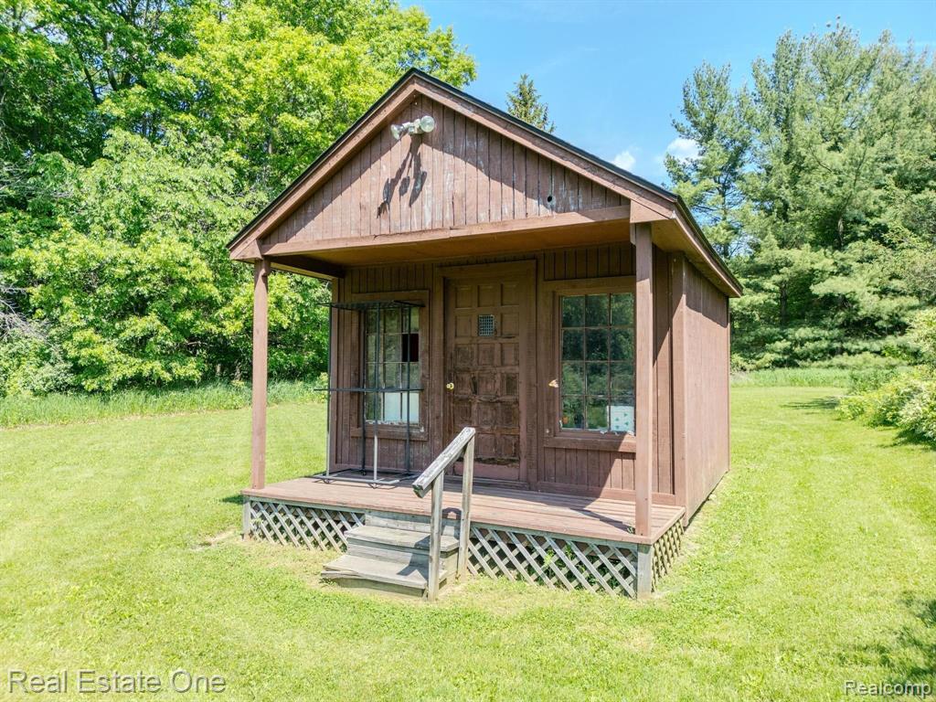 2700 Hadley Road Lapeer, MI 48446 - Photo 60 of 64