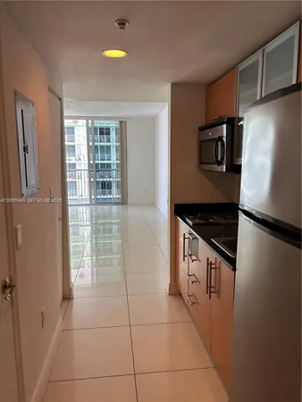 $2,000 | 1750 North Bayshore Drive, Unit 3007, Miami, FL 33132