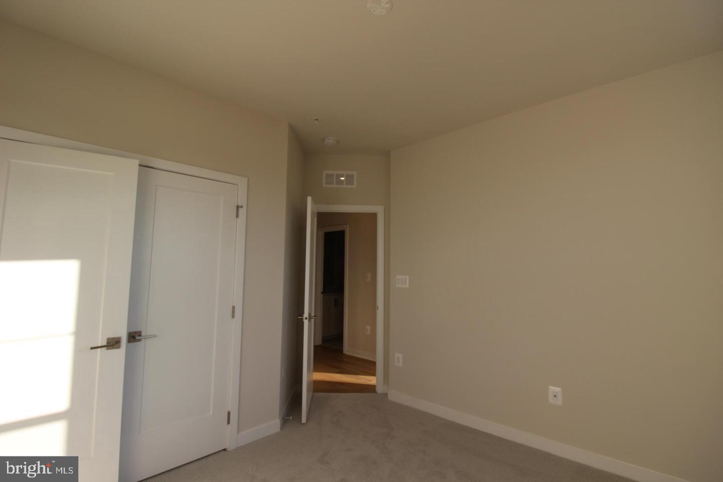 22383 Roanoke Rise Terrace Ashburn, VA 20148 - Photo 38 of 41 a view of hallway with closet