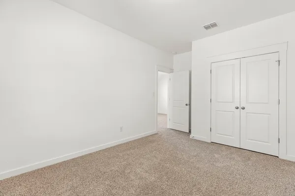 $2,000 | 108 Hartson Drive, Taylor, TX 76574