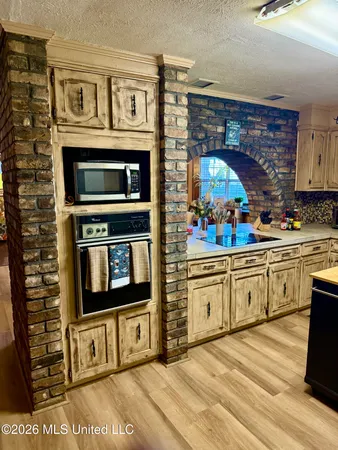 $250,000 | 150 Foxwood Cove, Byram, MS 39272