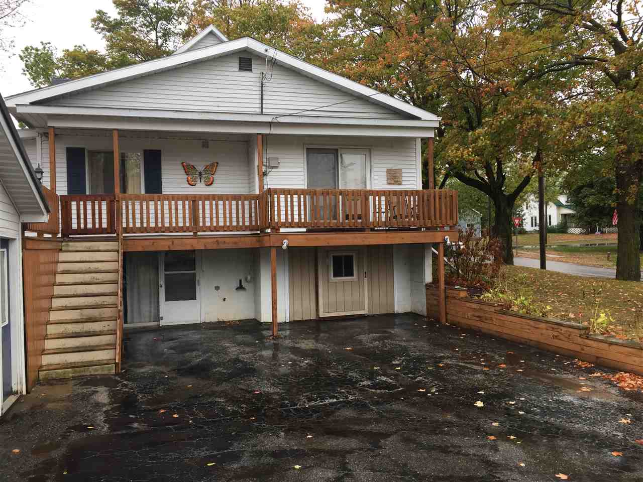 430 North Maple Street Ithaca, MI 48847 - Photo 4 of 59 1839492-3.JPG