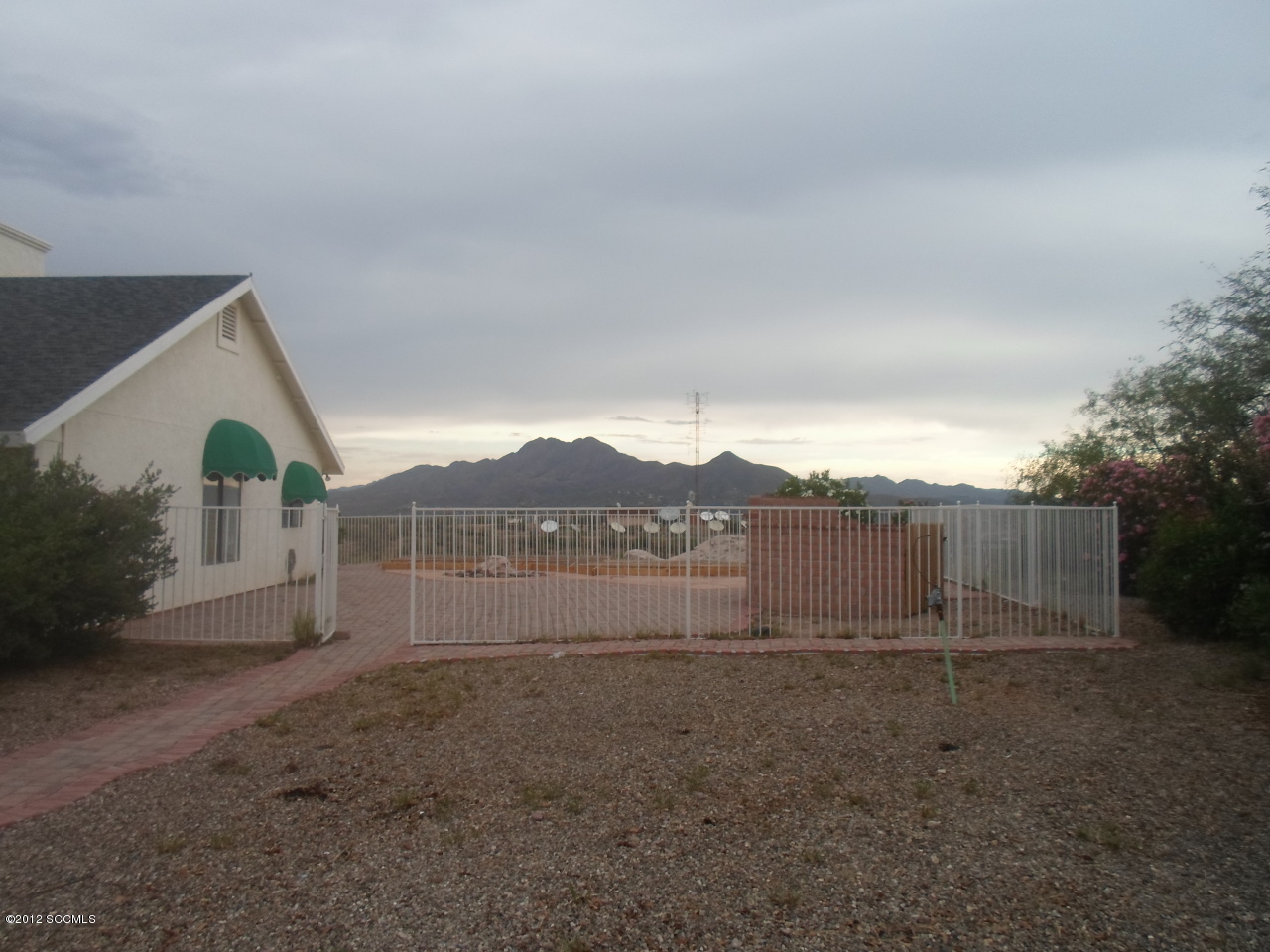 444 Soda Lane Rio Rico, AZ 85648 - Photo 3 of 12