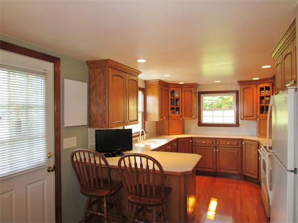 653 North Woodstock Road Southbridge, MA 01550 - Photo 3 of 30 Gallery Image 3