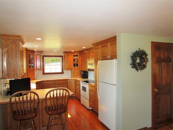 653 North Woodstock Road Southbridge, MA 01550 - Photo 7 of 30 Gallery Image 7