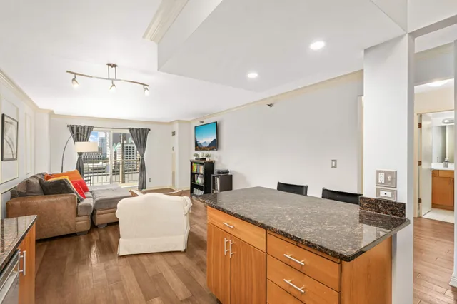 $259,900 | 401 South 1st Street, Unit 1116, Minneapolis, MN 55401