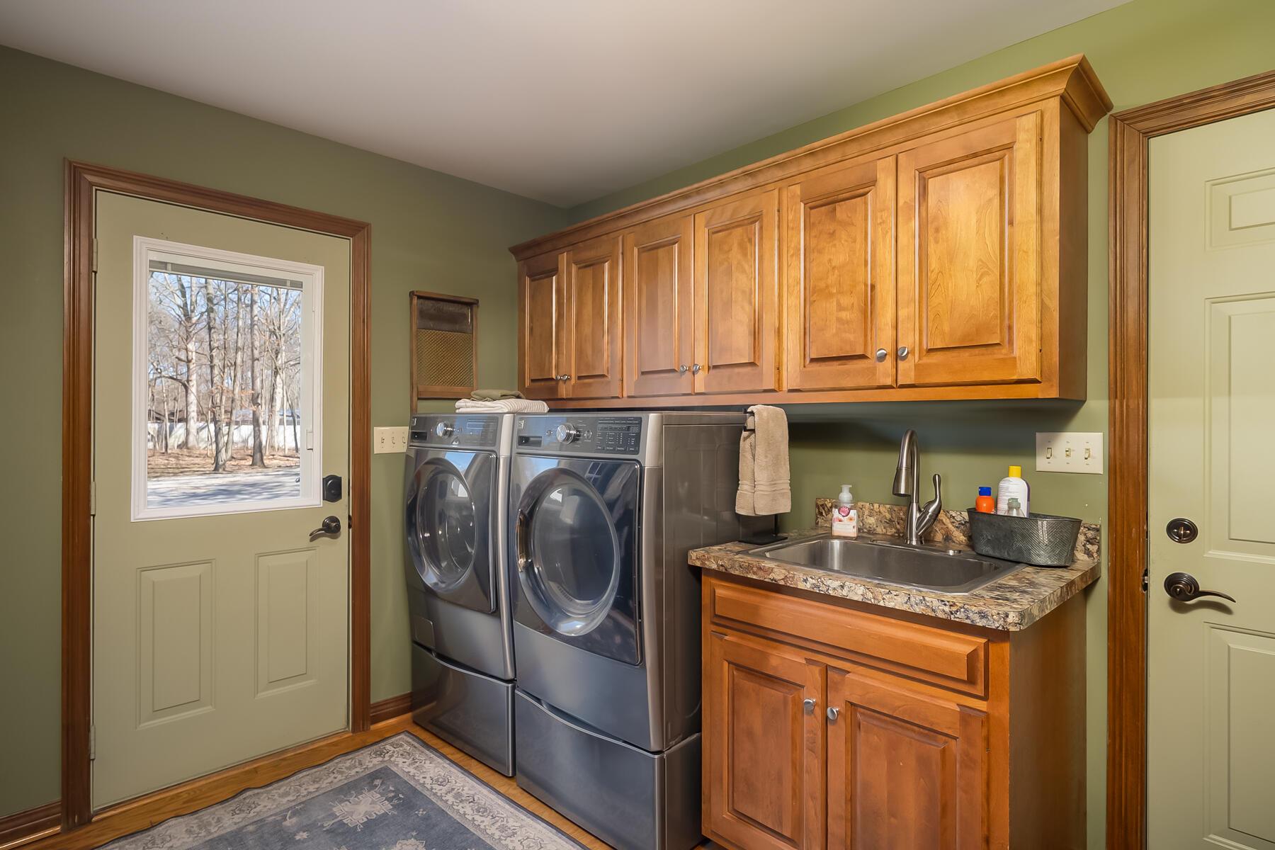500 Coover Road Delaware, OH 43015 - Photo 63 of 102 Laundry Room