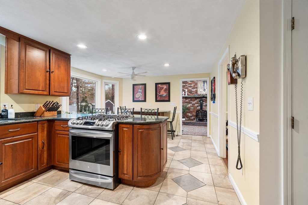 205 Foster Road Tewksbury, MA 01876 - Photo 13 of 42 Gallery Image 13