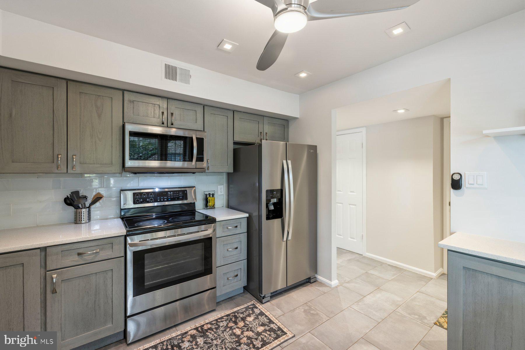 14520 Banquo Terrace Silver Spring, MD 20906 - Photo 3 of 26