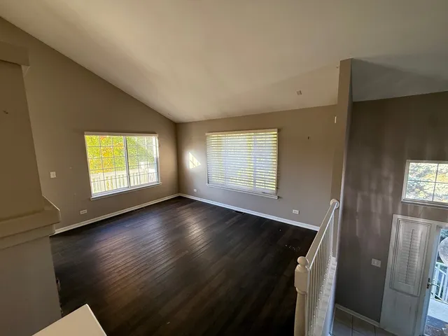 $1,500 | 1586 New Haven Drive, Unit 1586, Cary, IL 60013