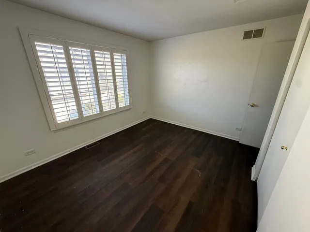 $1,500 | 1586 New Haven Drive, Unit 1586, Cary, IL 60013