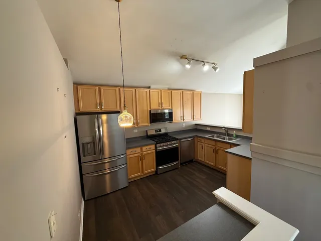 $1,500 | 1586 New Haven Drive, Unit 1586, Cary, IL 60013