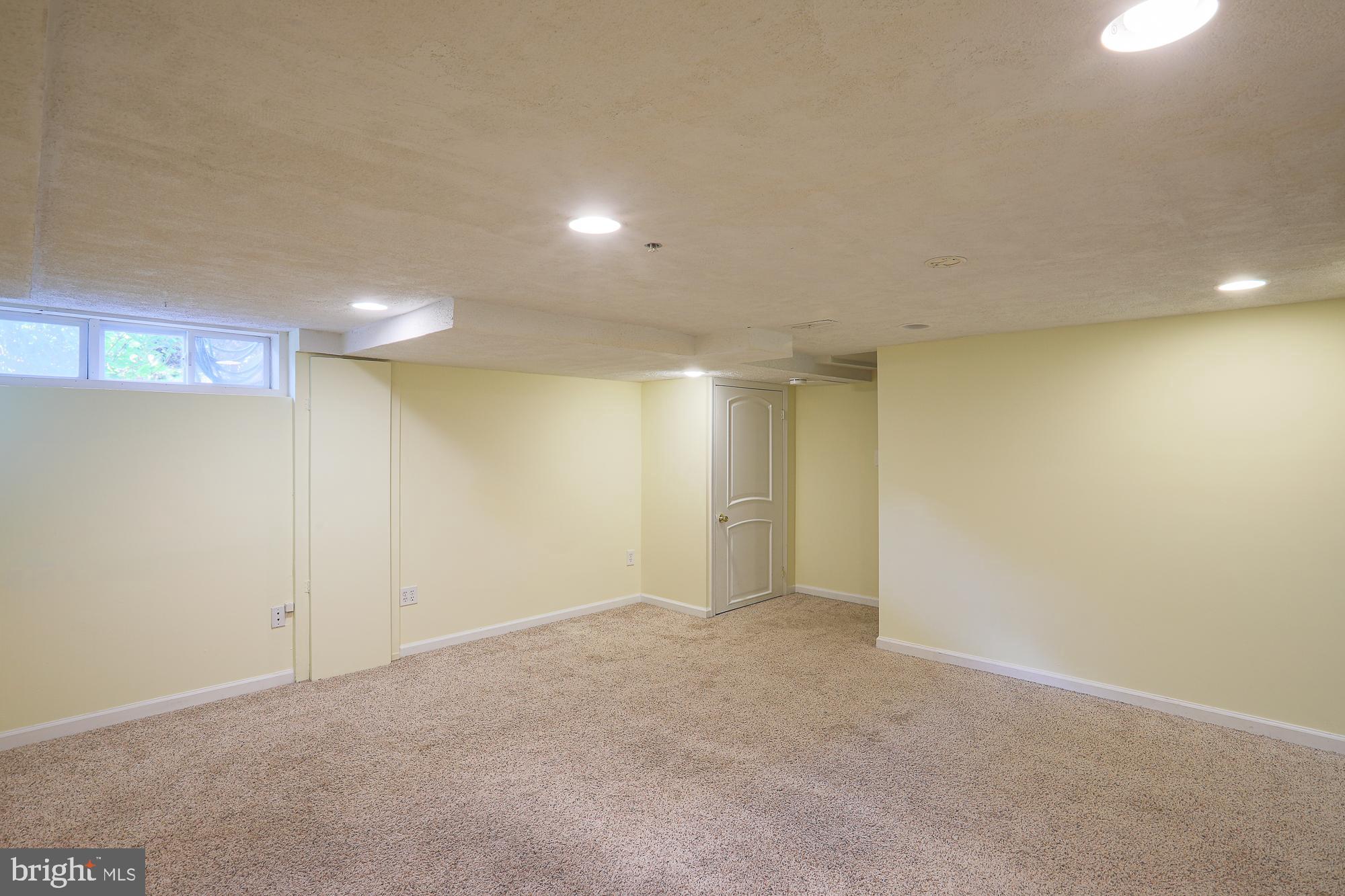 1726 Aberdeen Road Baltimore, MD 21286 - Photo 31 of 38