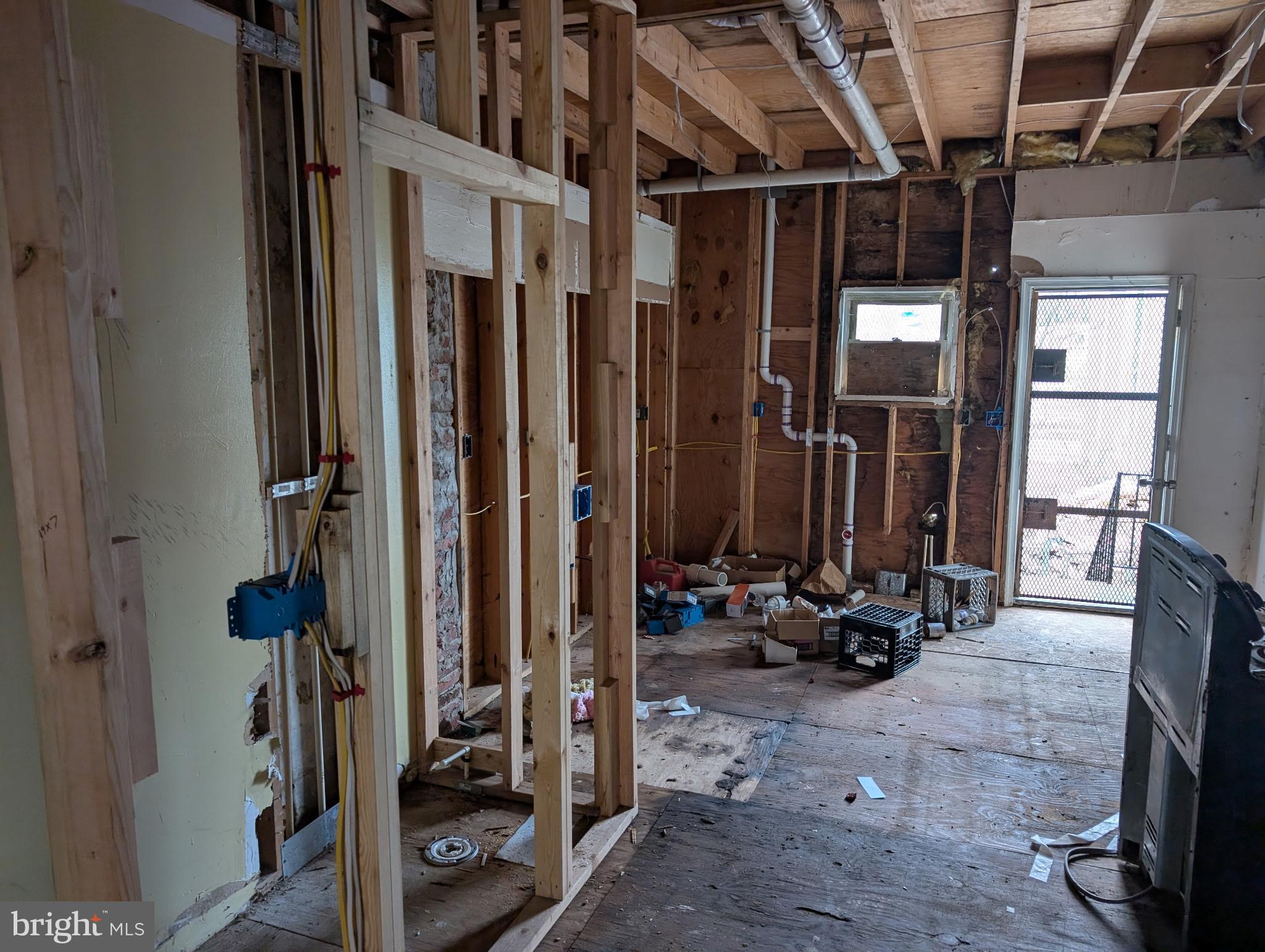 1818 Hope Street Baltimore, MD 21202 - Photo 3 of 5 a view of a room with gym equipment