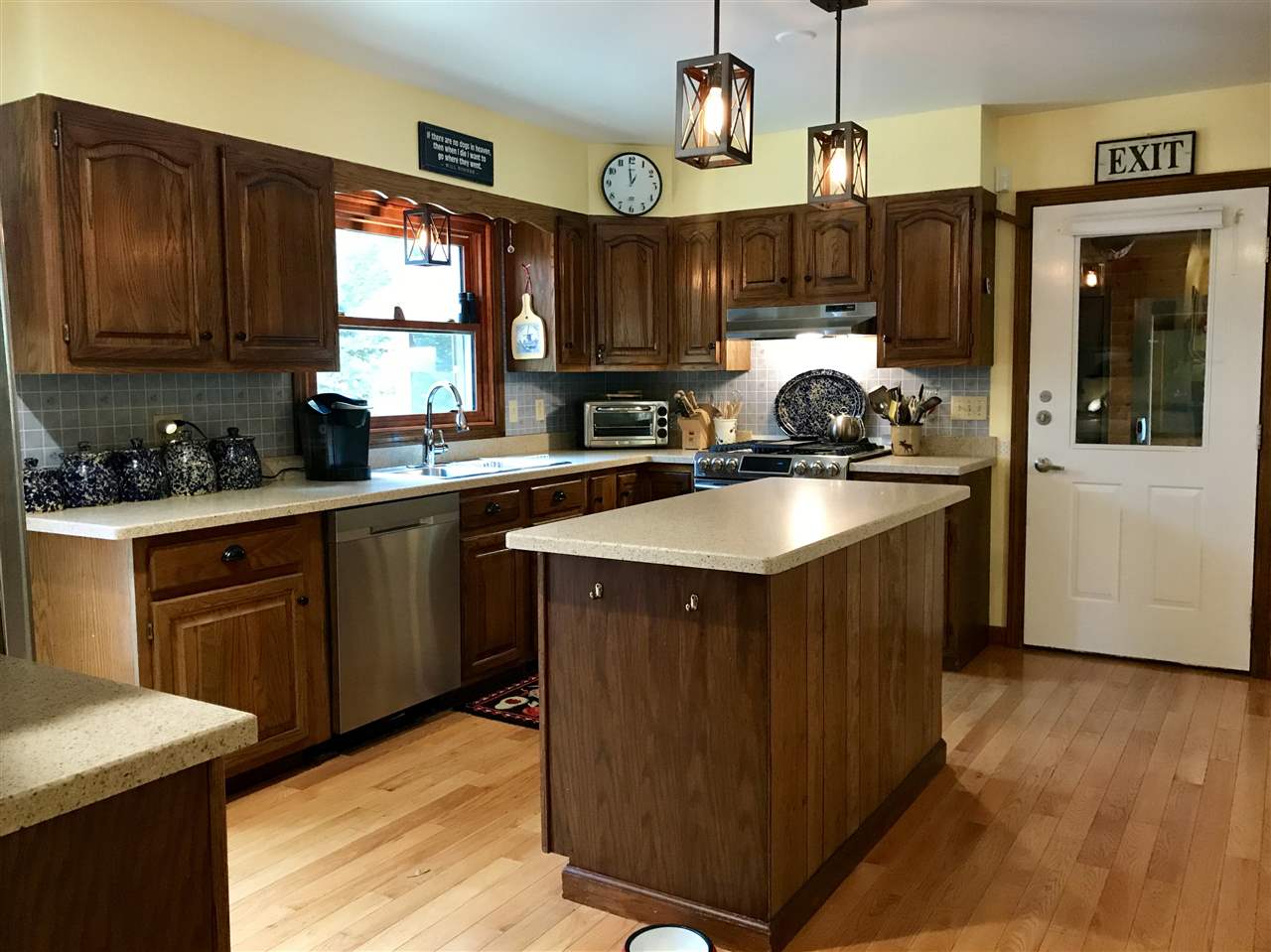 595 Hidden Valley Road Shaftsbury, VT 05262 - Photo 6 of 28 Gallery Image 6
