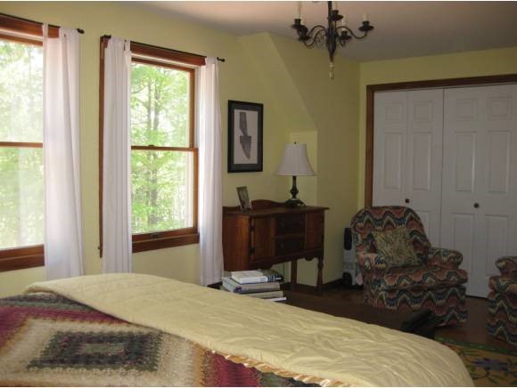 595 Hidden Valley Road Shaftsbury, VT 05262 - Photo 10 of 28 Gallery Image 10