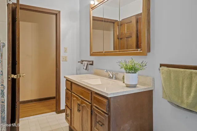 $685,000 | 176 High Rock Road, New Baltimore, NY 12192