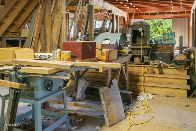 $685,000 | 176 High Rock Road, New Baltimore, NY 12192